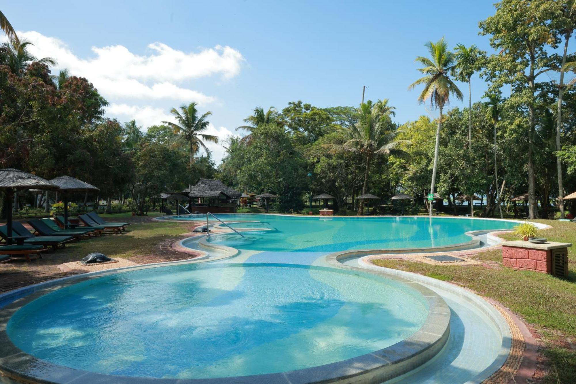 Resort Coconut Lagoon - A Cgh Earth Experience Kumarakom