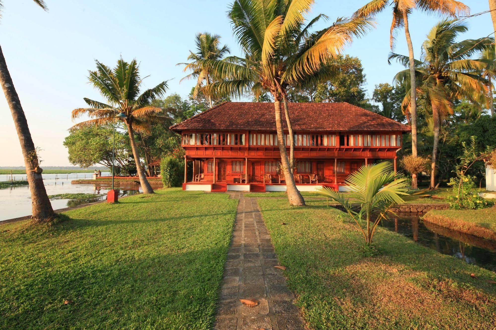 Coconut Lagoon - A Cgh Earth Experience Resort 5*