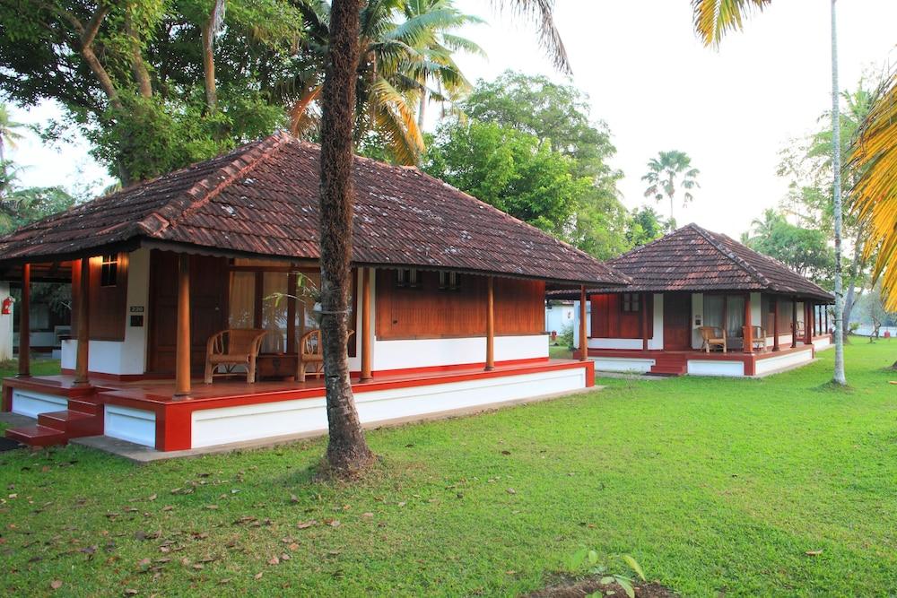 Coconut Lagoon - A Cgh Earth Experience